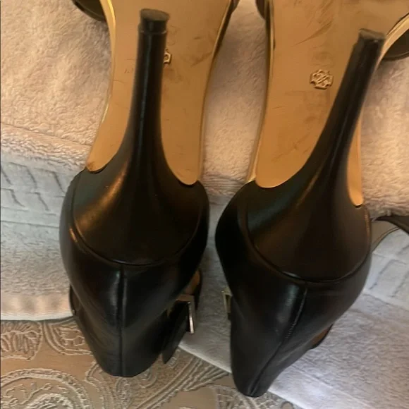 Heels - Picture 6 of 6